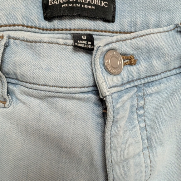 Banana Republic Denim Shorts Light Wash Casual Everyday Size 6 - Picture 3 of 5